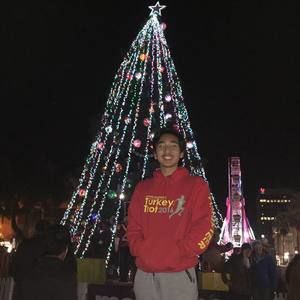 Meet your Posher, Derrick